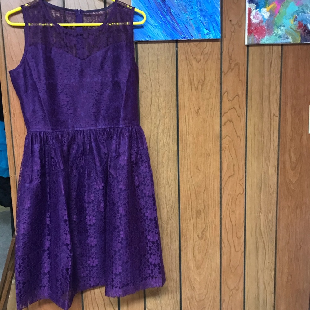 Dress - Picture 2 of 8
